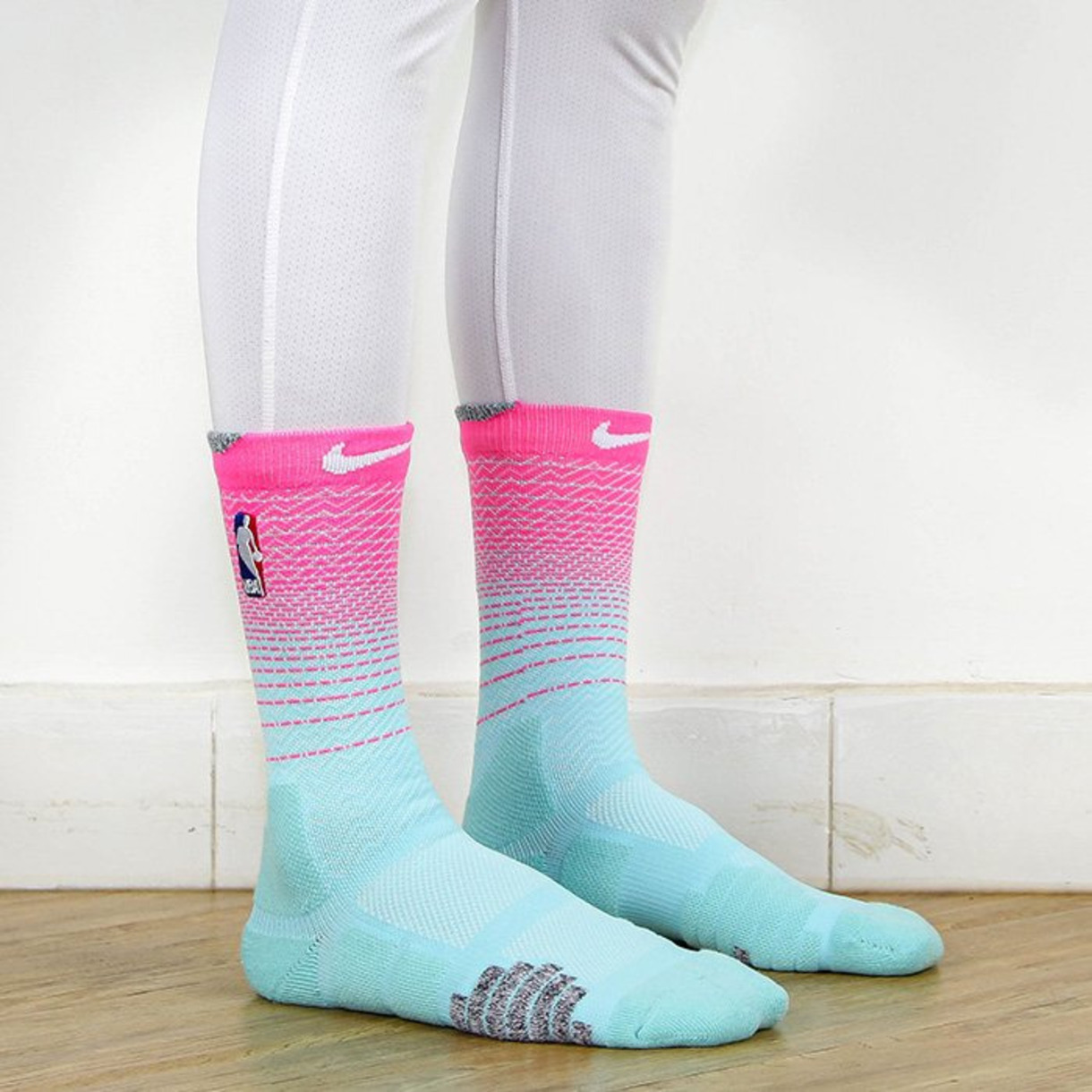 pink nike elite basketball socks