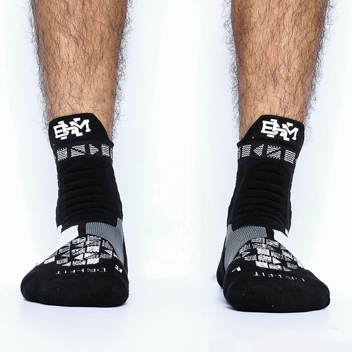 nike elite bhm socks